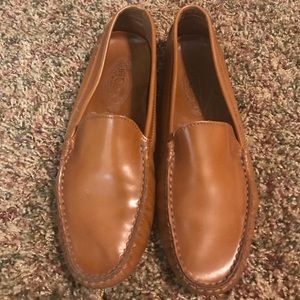 Tod’s tan leather loafers